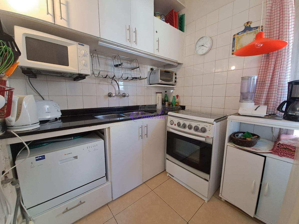 Apartamento ID.3 - Alquiler Temporario Apto 2 dormitorios en Península, Punta del Este.