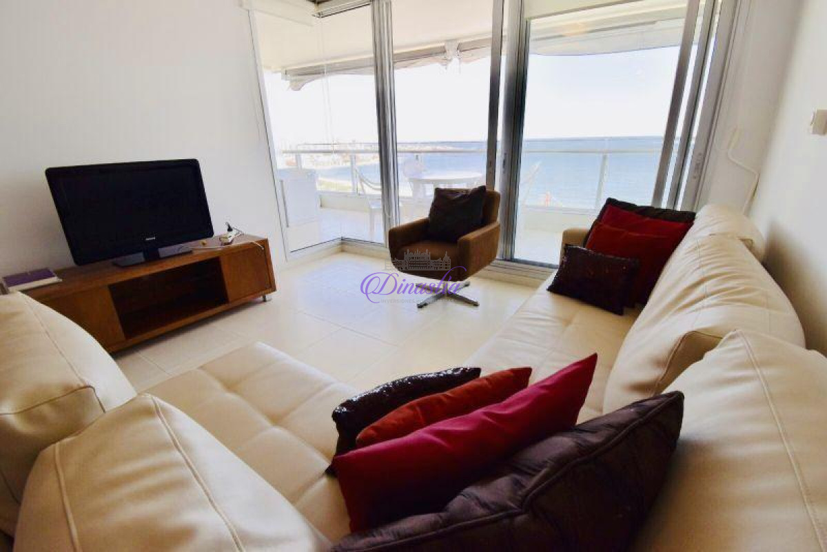 Apartamento ID.41 - Alquiler temporario Apartamento 2 dormitorios en Playa Mansa, Punta del Este.