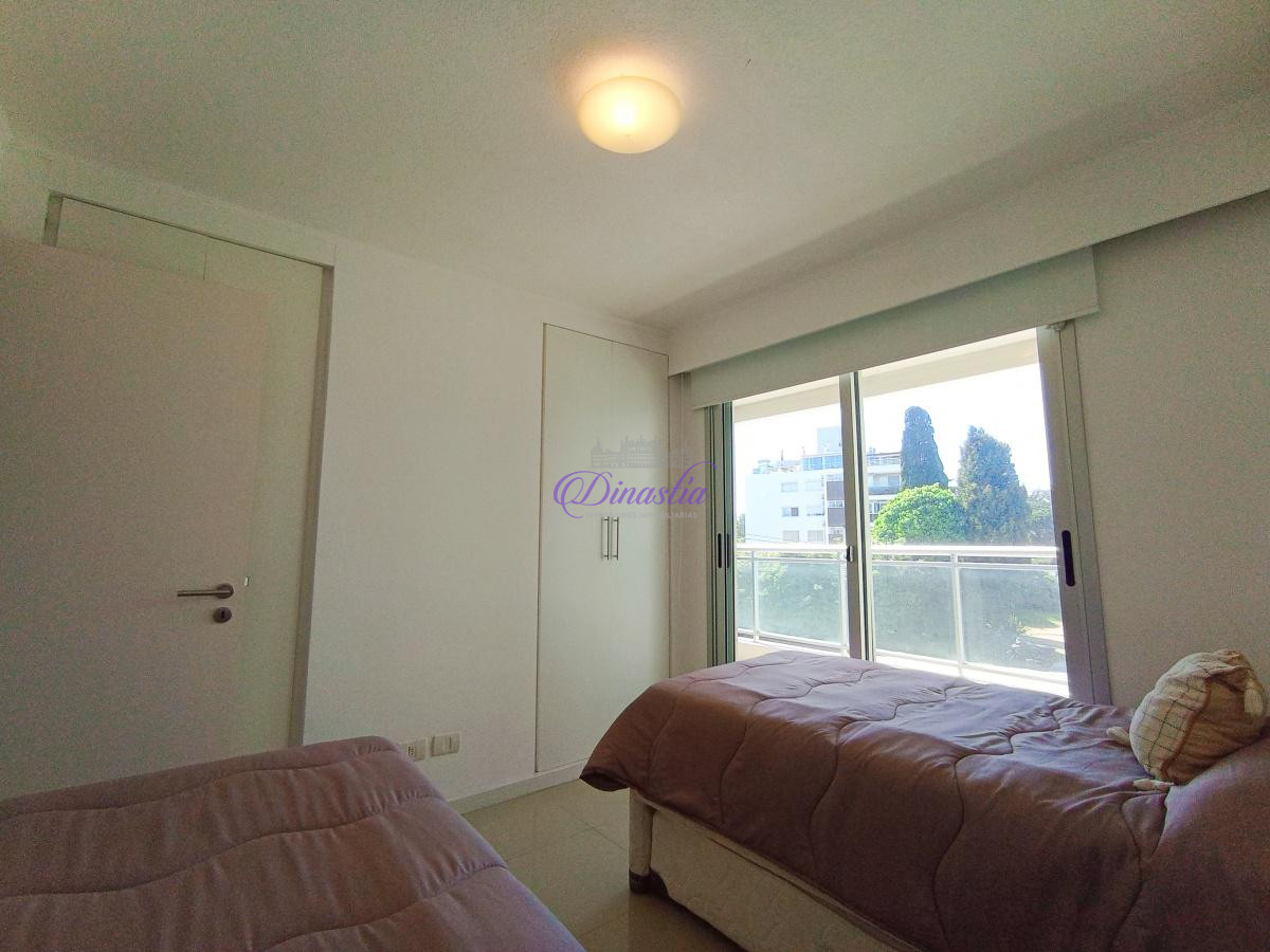 Apartamento ID.44 - Apartamento Alquiler Temporario de 2 Dormitorios , Aidy Grill , Punta del Este.