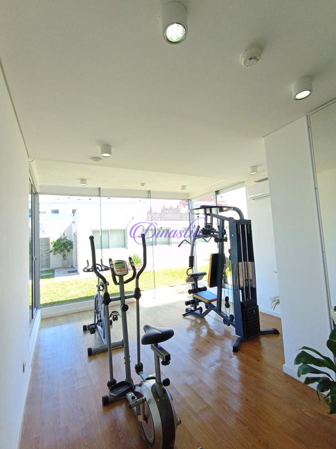 Apartamento ID.44 - Apartamento Alquiler Temporario de 2 Dormitorios , Aidy Grill , Punta del Este.