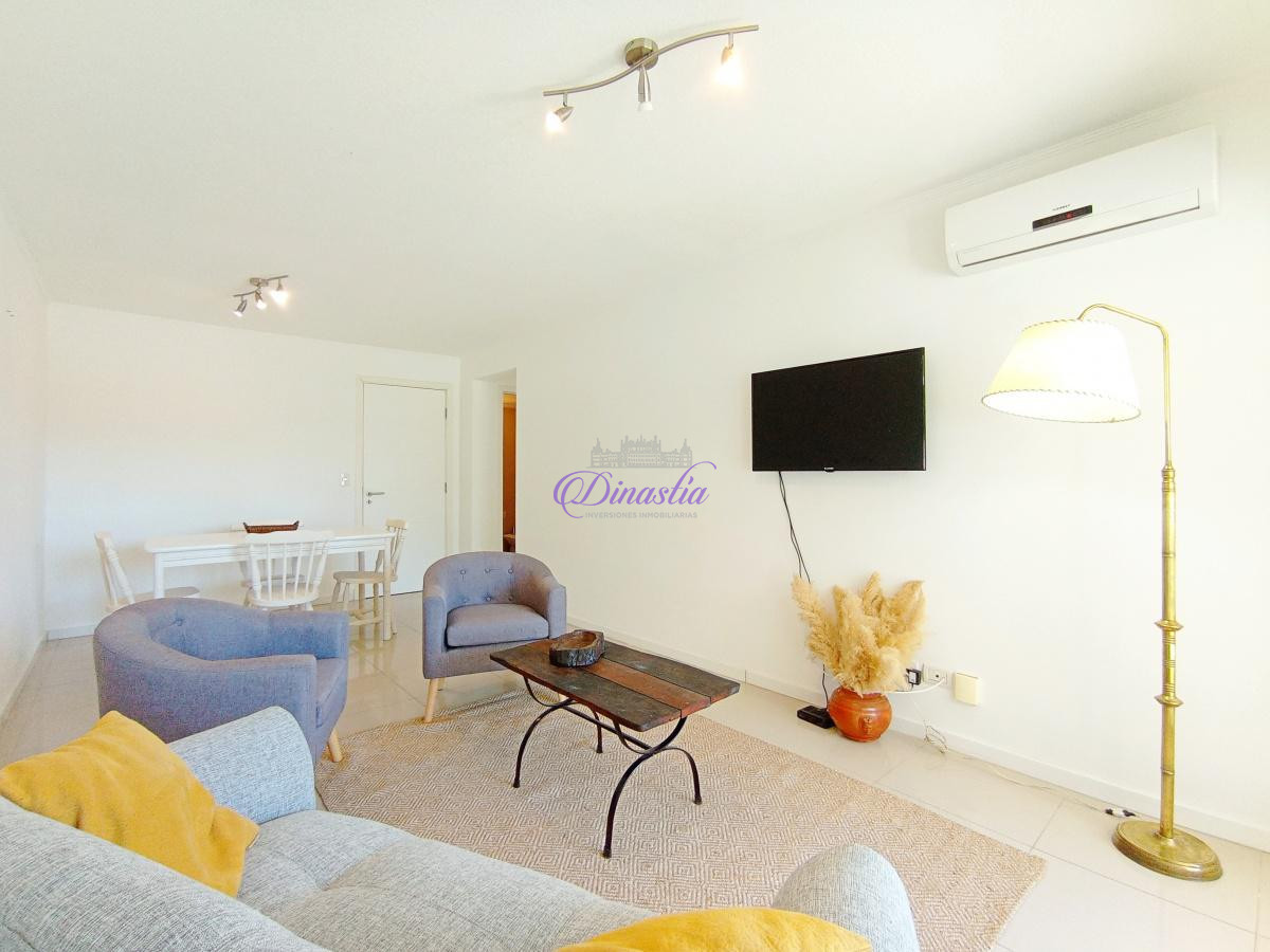 Apartamento ID.44 - Apartamento Alquiler Temporario de 2 Dormitorios , Aidy Grill , Punta del Este.