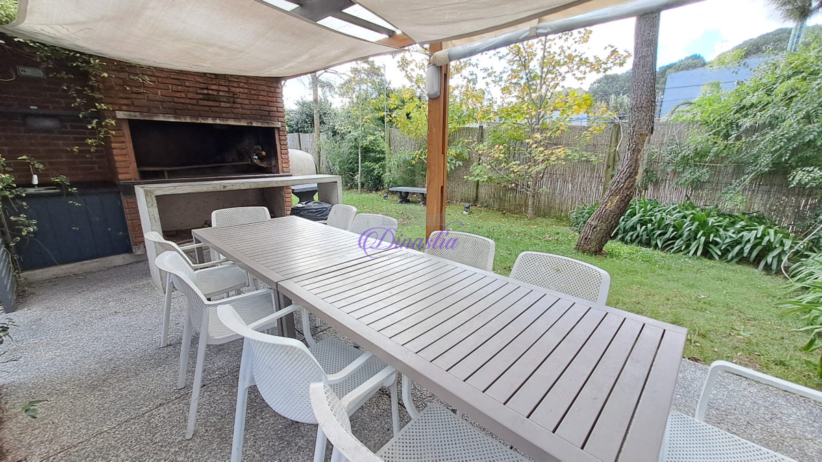 Apartamento ID.393 - Venta Apartamento de 3 dormitorios en Roosevelt, Punta del Este