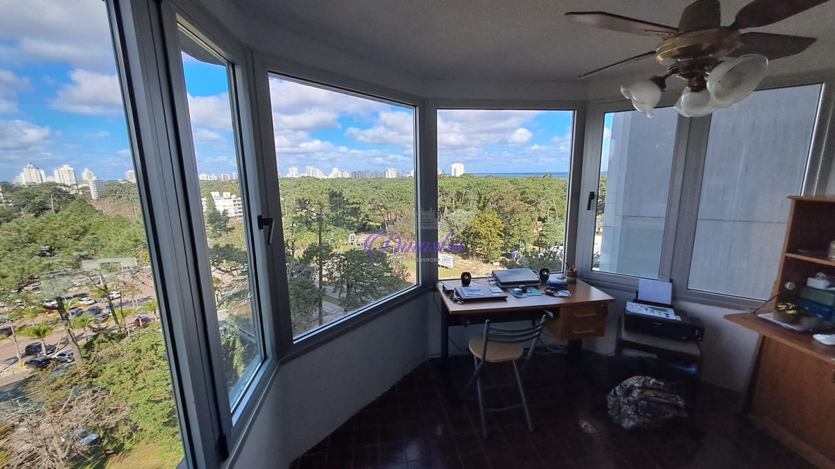 Apartamento ID.393 - Venta Apartamento de 3 dormitorios en Roosevelt, Punta del Este