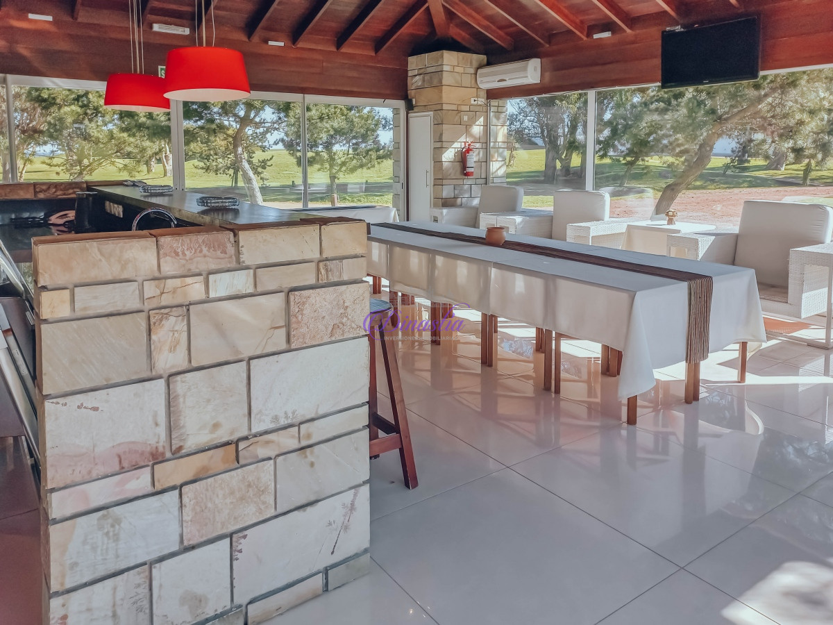 Apartamento ID.303 - Venta Penthouse de 3 dormitorios en Veramansa, Punta del Este