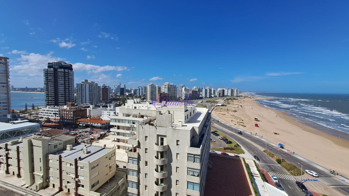 Apartamento ID.343 - Alquiler temporario Apartamento de 1 dormitorio y medio en Península, Punta del Este