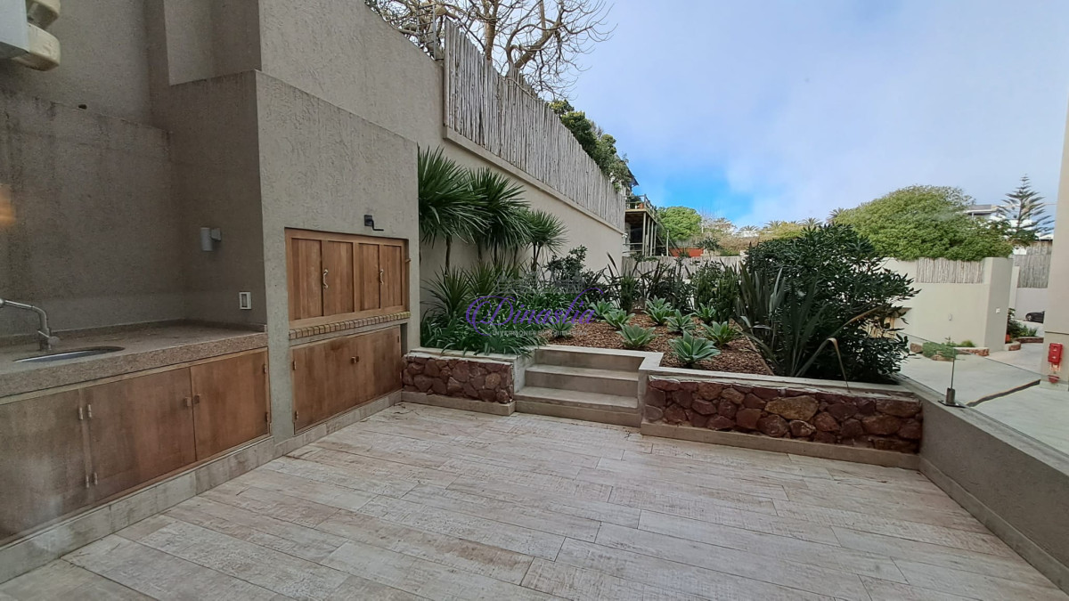Apartamento ID.289 - Alquiler temporario Apartamento de 1 dormitorio frente al mar en La Barra, Maldonado