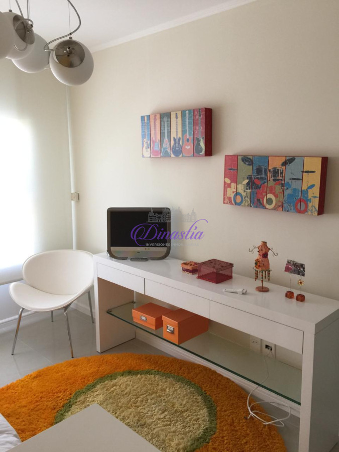Apartamento ID.53 - Venta Apartamento de 3 dormitorios en Playa Brava, Punta del Este.
