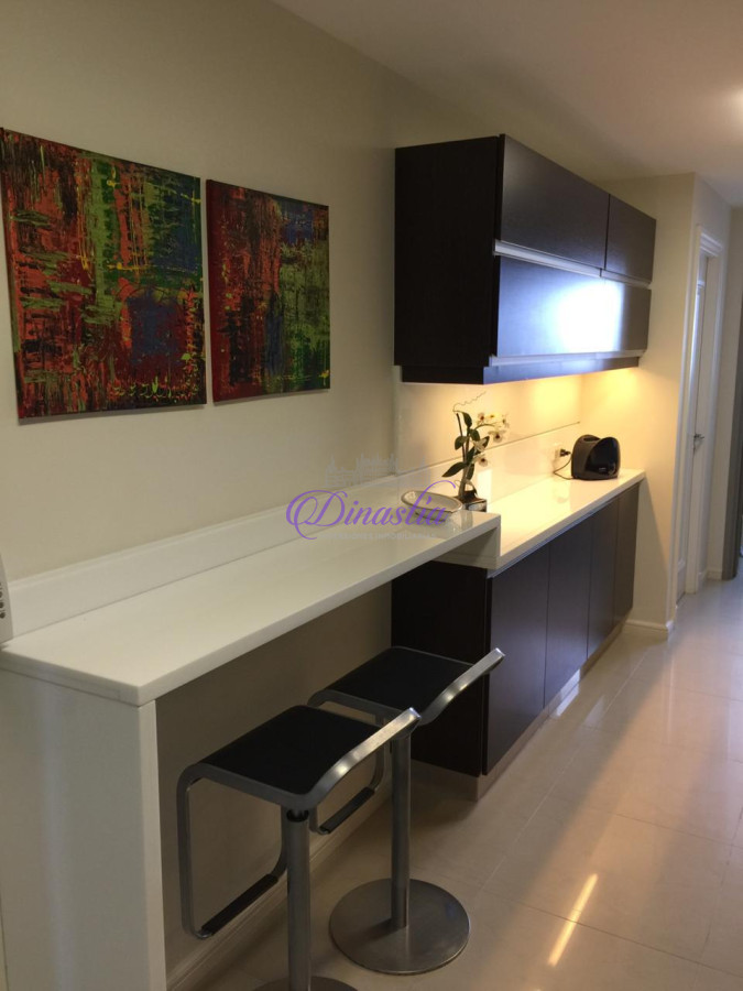 Apartamento ID.53 - Venta Apartamento de 3 dormitorios en Playa Brava, Punta del Este.