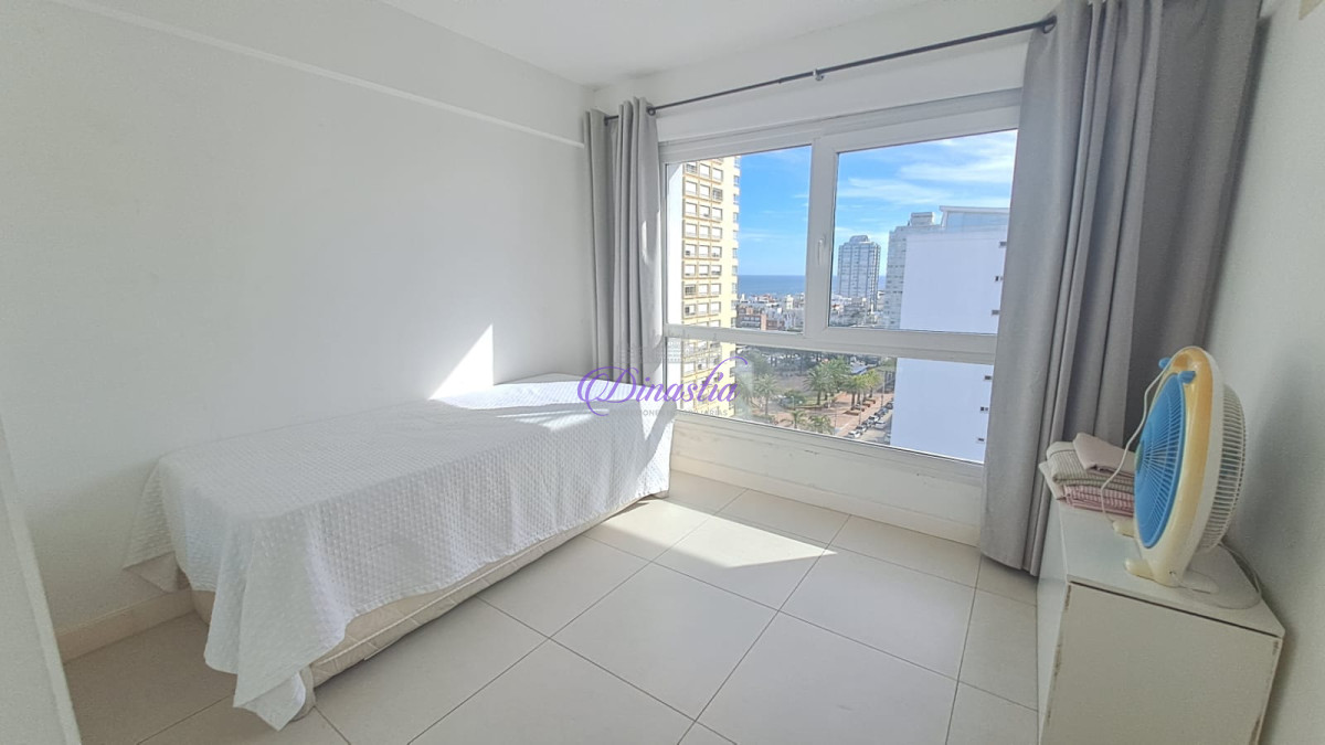 Apartamento ID.444 - Alquiler Apartamento 2 dormitorios en Península, Punta del Este
