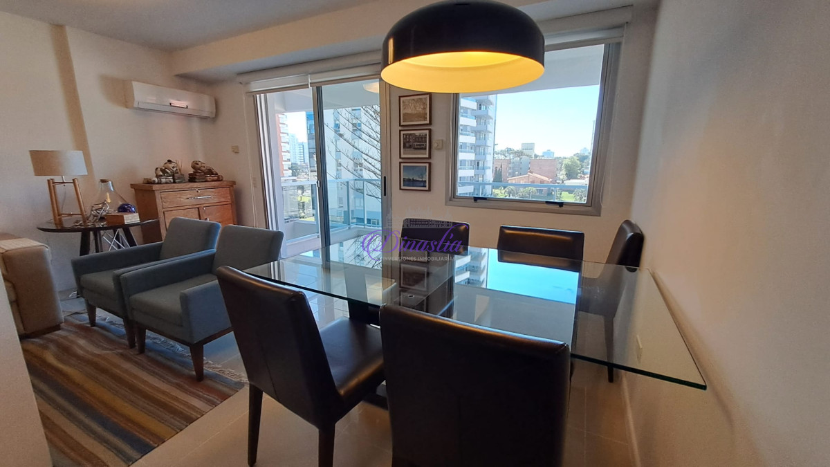 Apartamento ID.402 - Venta Apartamento de 2 dormitorios en Parada 3, Punta del Este
