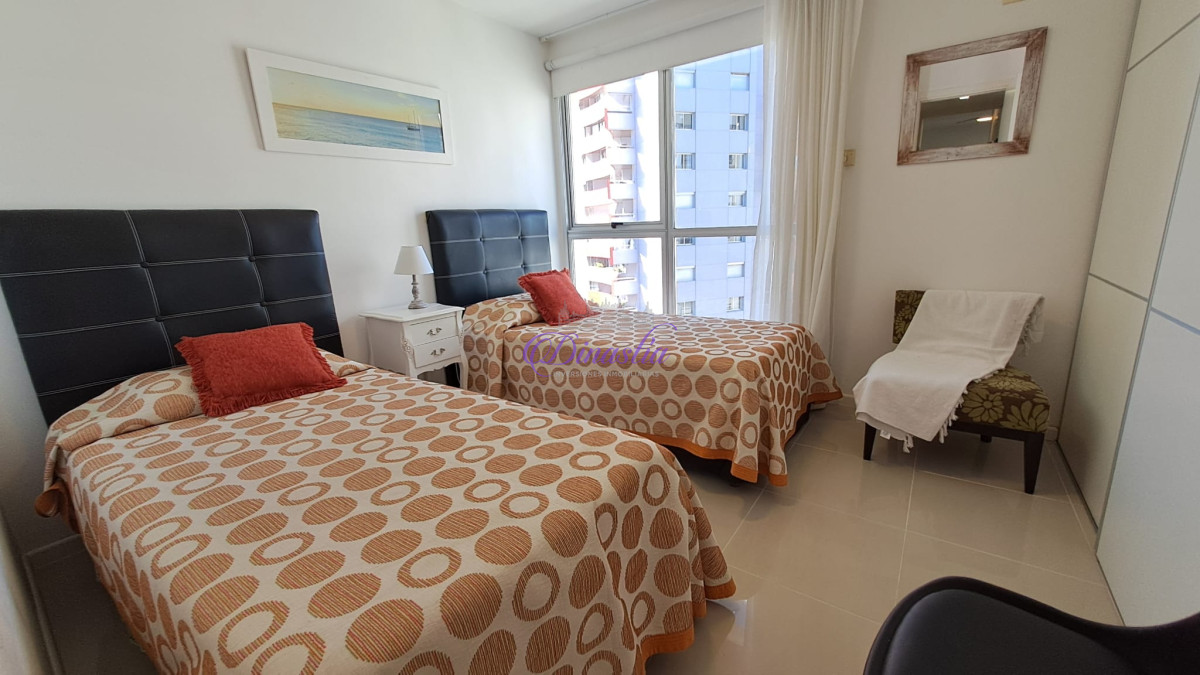 Apartamento ID.403 - Alquiler temporario Apartamento 2 dormitorios y medio en Parada 3, Punta del Este