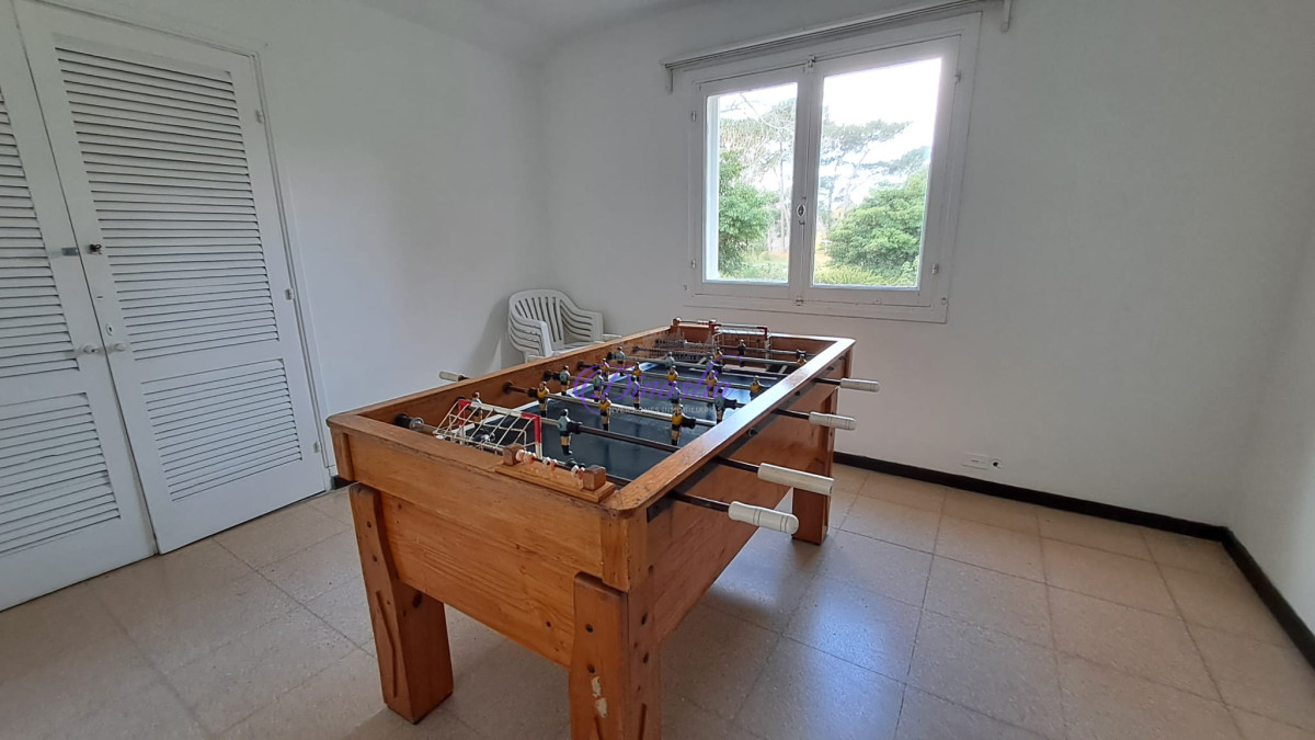 Apartamento ID.296 - Venta Apartamento de 2 dormitorios sobre Roosevelt, Punta del Este