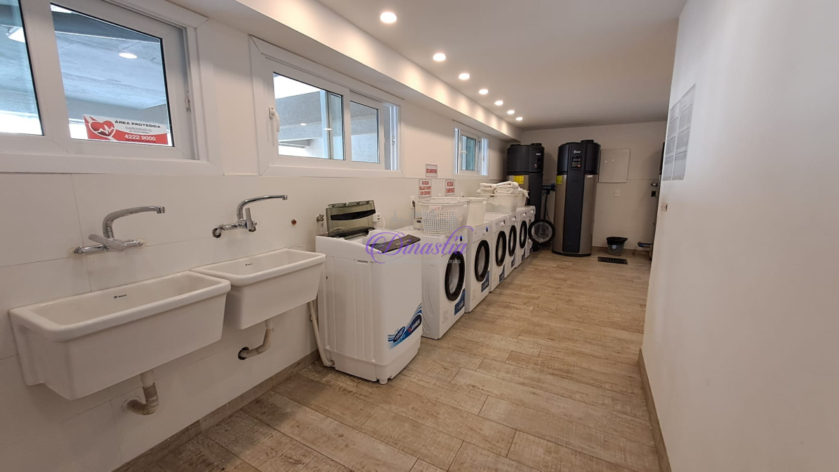 Apartamento ID.290 - Alquiler temporario Apartamento de 3 dormitorios frente al mar en La Barra, Maldonado