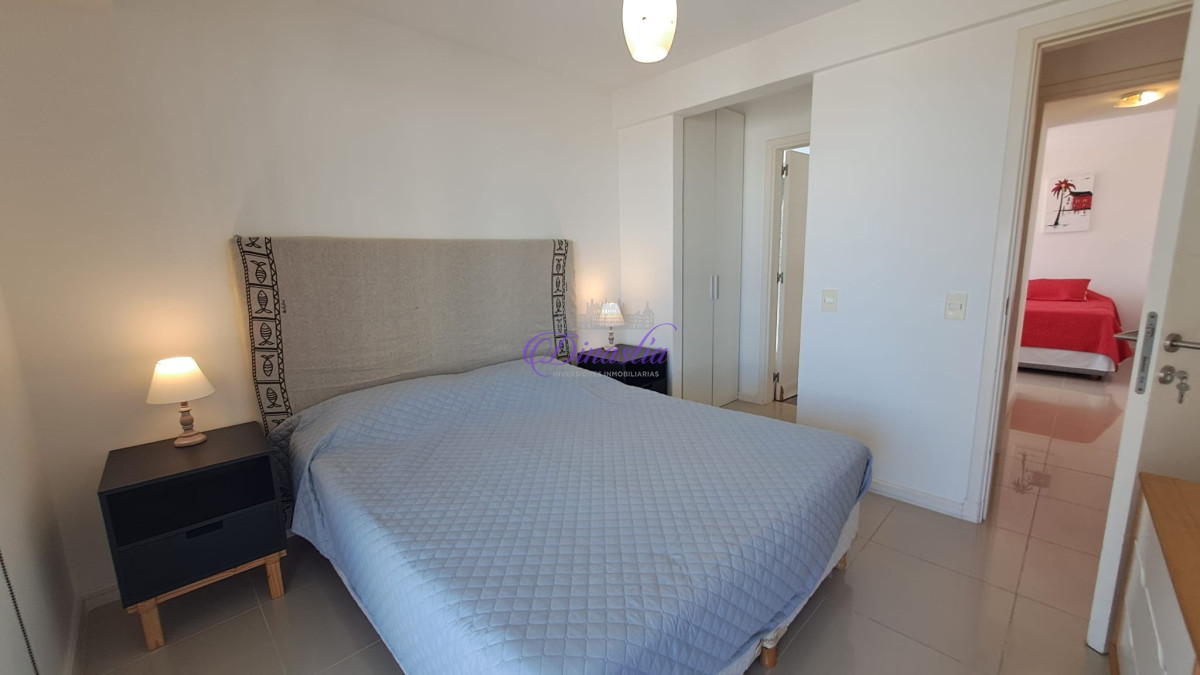 Apartamento ID.305 - Alquiler temporario Apartamento 2 dormitorios y medio en Parada 3, Punta del Este
