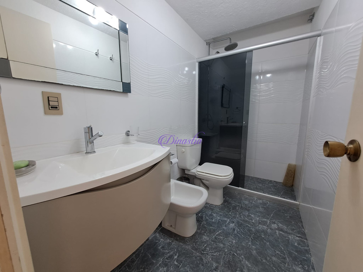 Apartamento ID.111 - Alquiler temporario Apartamento 3 dormitorios en Península, Punta del Este.