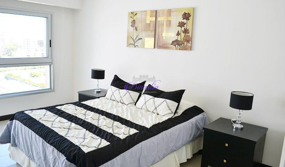 Apartamento ID.66 - Alquiler temporario Apartamento 3 dormitorios y dependencia en Playa Brava, Punta del Este.