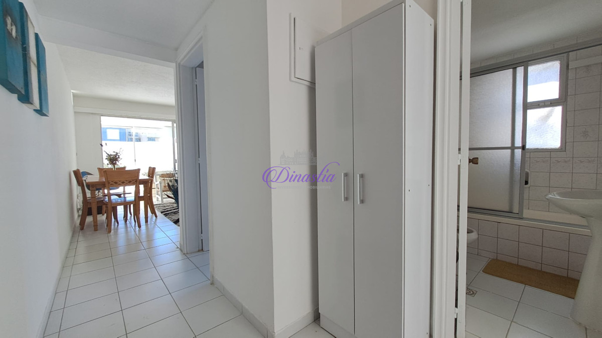 Apartamento ID.14 - Alquiler Anual Apartamento de 1 dormitorio en Península, Punta del Este.