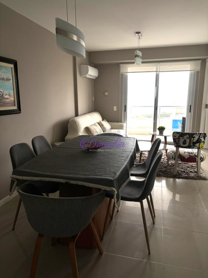 Apartamento ID.448 - Venta Apartamento de 2 dormitorios y medio en Parada 3, Punta del Este