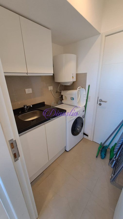 Apartamento ID.163 - Venta Penthouse 3 dormitorios en primera linea Playa Brava, Punta del Este