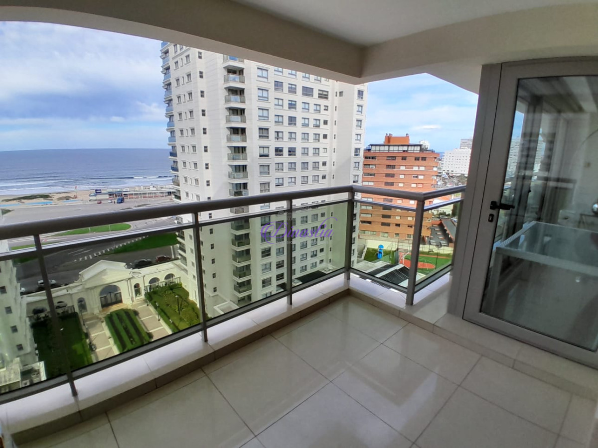 Apartamento ID.193 - Venta Apartamento de 3 dormitorios en Parada 1, Punta del Este.