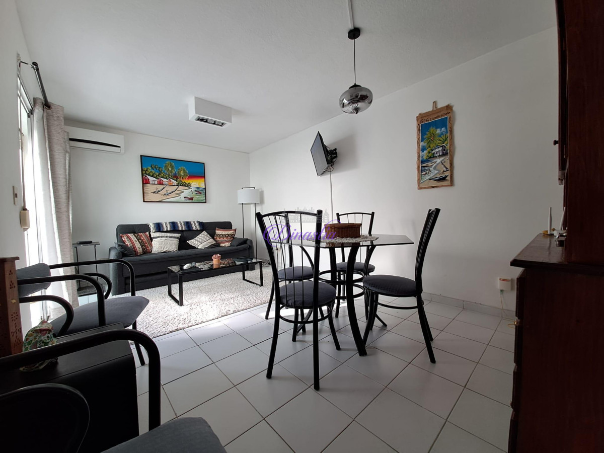 Apartamento ID.74 - Alquiler apartamento de 1 dormitorio , Península , Punta del Este.