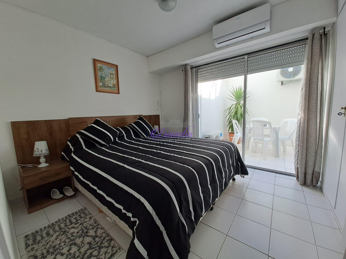 Apartamento ID.74 - Alquiler apartamento de 1 dormitorio , Península , Punta del Este.