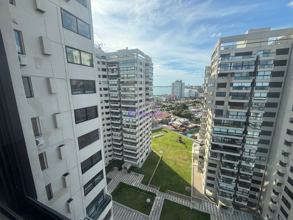 Apartamento ID.470 - Alquiler temporal Apartamento 3 dormitorios en Parada 1, Punta del Este.