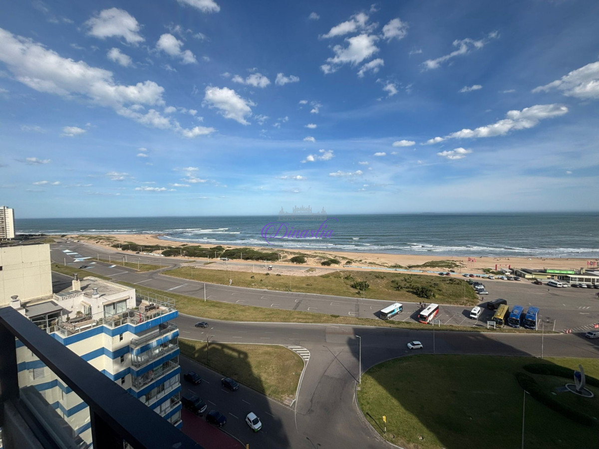 Apartamento ID.470 - Alquiler temporal Apartamento 3 dormitorios en Parada 1, Punta del Este.