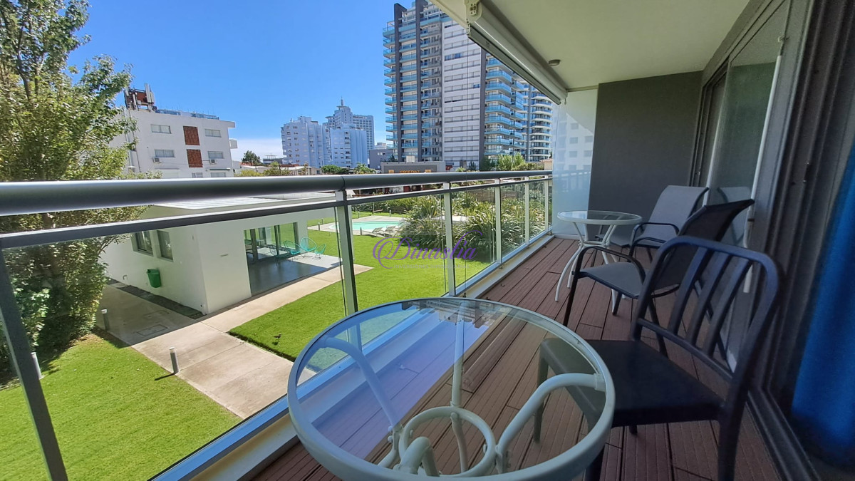 Apartamento ID.155 - Alquiler Invernal Apartamento 1 dormitorio y medio en Playa Brava, Punta del Este.