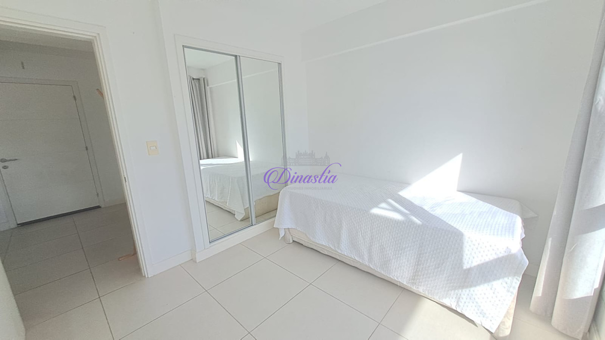 Apartamento ID.444 - Alquiler Apartamento 2 dormitorios en Península, Punta del Este