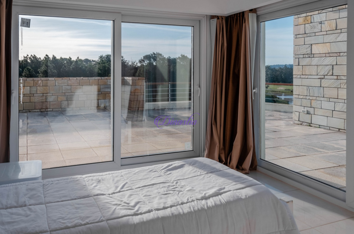 Apartamento ID.308 - Venta Penthouse de 3 dormitorios en Veramansa, Punta del Este