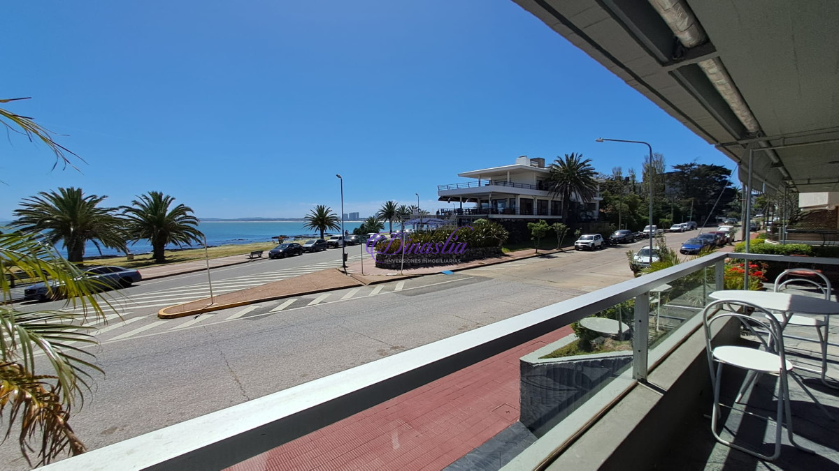 Apartamento ID.327 - Alquiler Apartamento 2 dormitorios frente al Puerto, Punta del Este