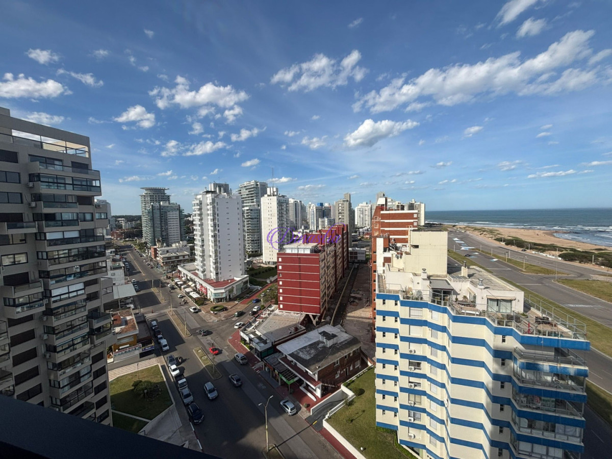 Apartamento ID.470 - Alquiler temporal Apartamento 3 dormitorios en Parada 1, Punta del Este.