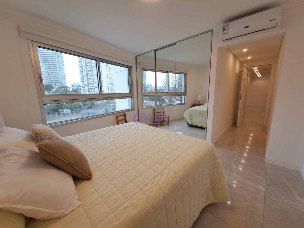Apartamento ID.88 - Alquiler Invernal Apartamento de 2 dormitorios en Miami Bv. Playa Mansa, Punta del Este