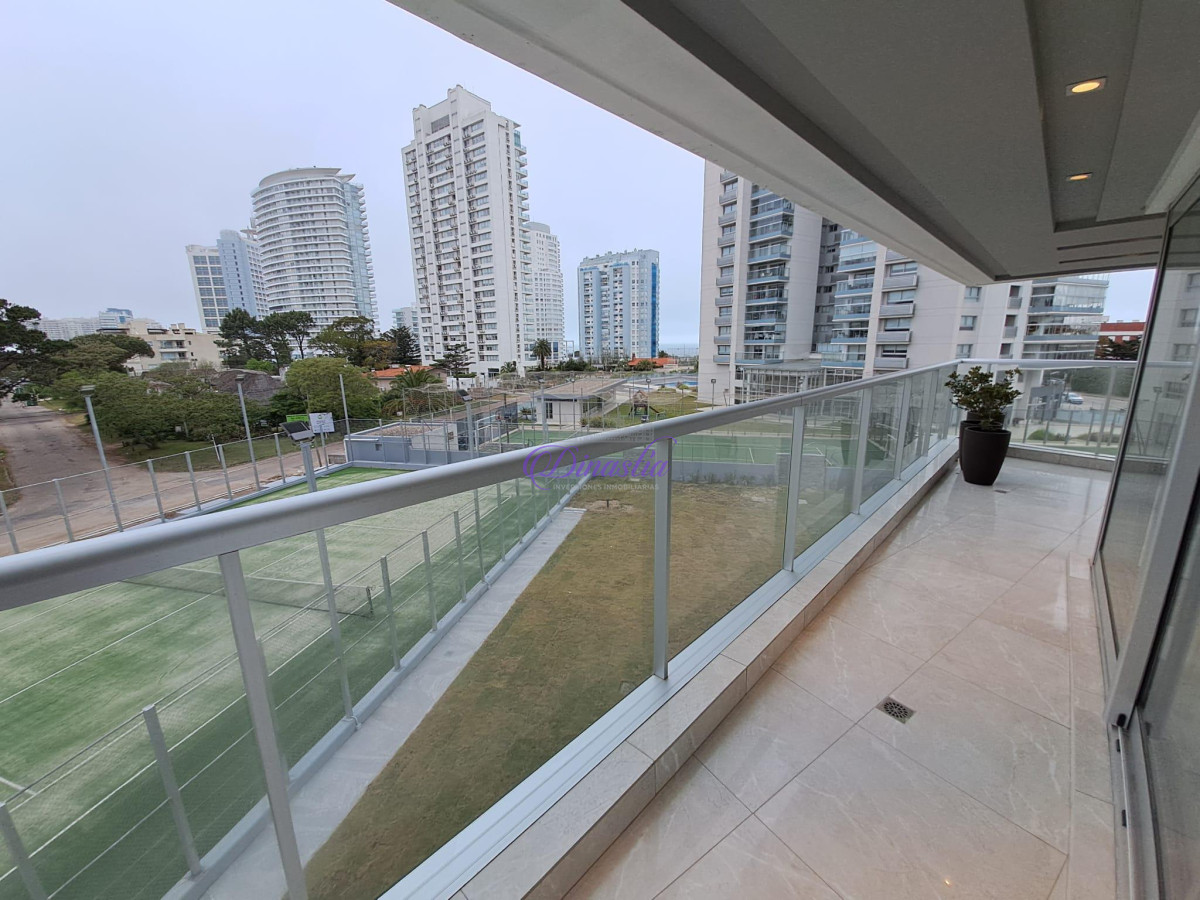 Apartamento ID.88 - Alquiler Invernal Apartamento de 2 dormitorios en Miami Bv. Playa Mansa, Punta del Este