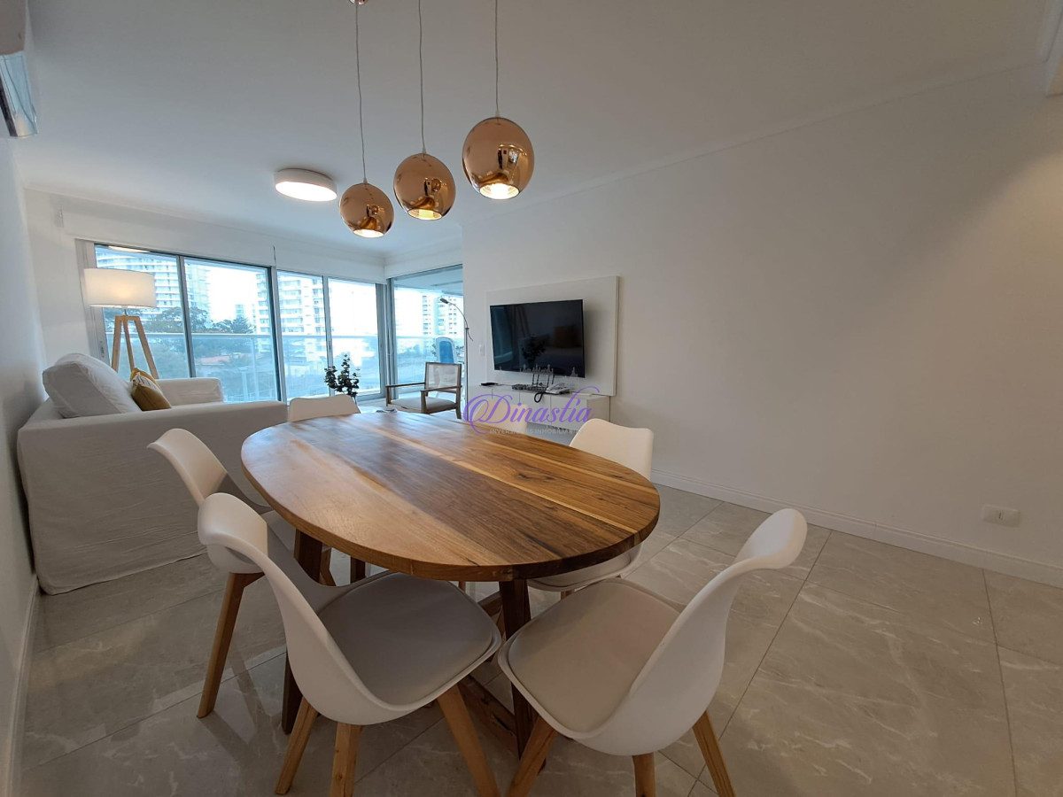 Apartamento ID.88 - Alquiler Invernal Apartamento de 2 dormitorios en Miami Bv. Playa Mansa, Punta del Este