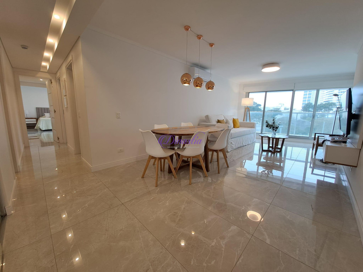 Apartamento ID.88 - Alquiler Invernal Apartamento de 2 dormitorios en Miami Bv. Playa Mansa, Punta del Este
