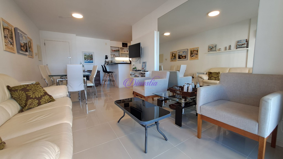 Apartamento ID.403 - Alquiler temporario Apartamento 2 dormitorios y medio en Parada 3, Punta del Este