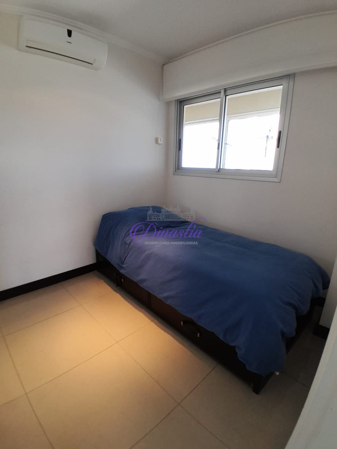 Apartamento ID.192 - Venta Apartemento 3 dormitorios y dependencia en Playa Brava, Punta del Este.