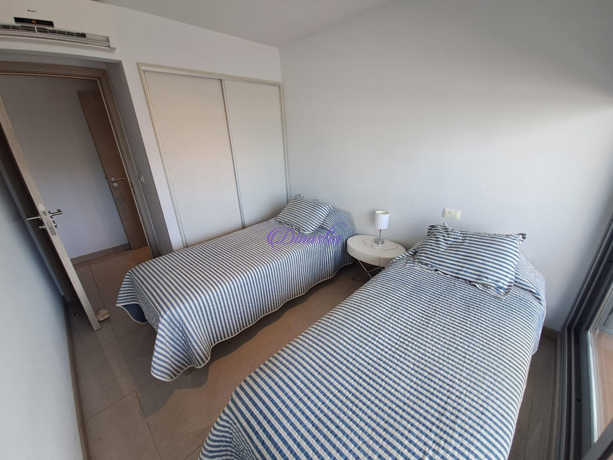 Apartamento ID.8 - Alquiler Temporario Apartamento 3 dormitorios en Playa Brava, Punta del Este.