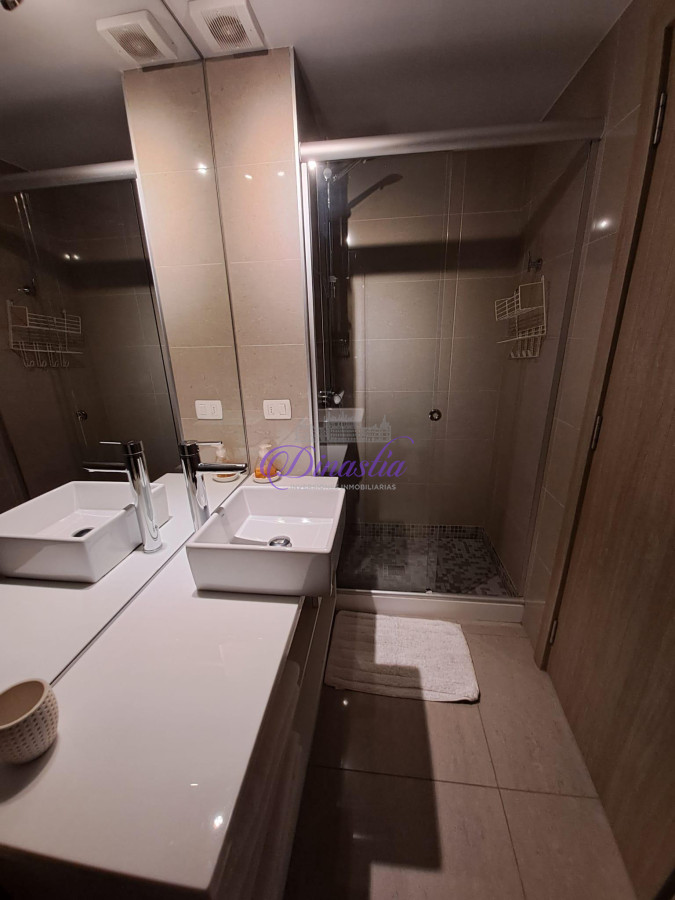 Apartamento ID.8 - Alquiler Temporario Apartamento 3 dormitorios en Playa Brava, Punta del Este.