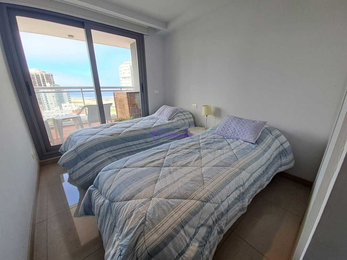 Apartamento ID.8 - Alquiler Temporario Apartamento 3 dormitorios en Playa Brava, Punta del Este.