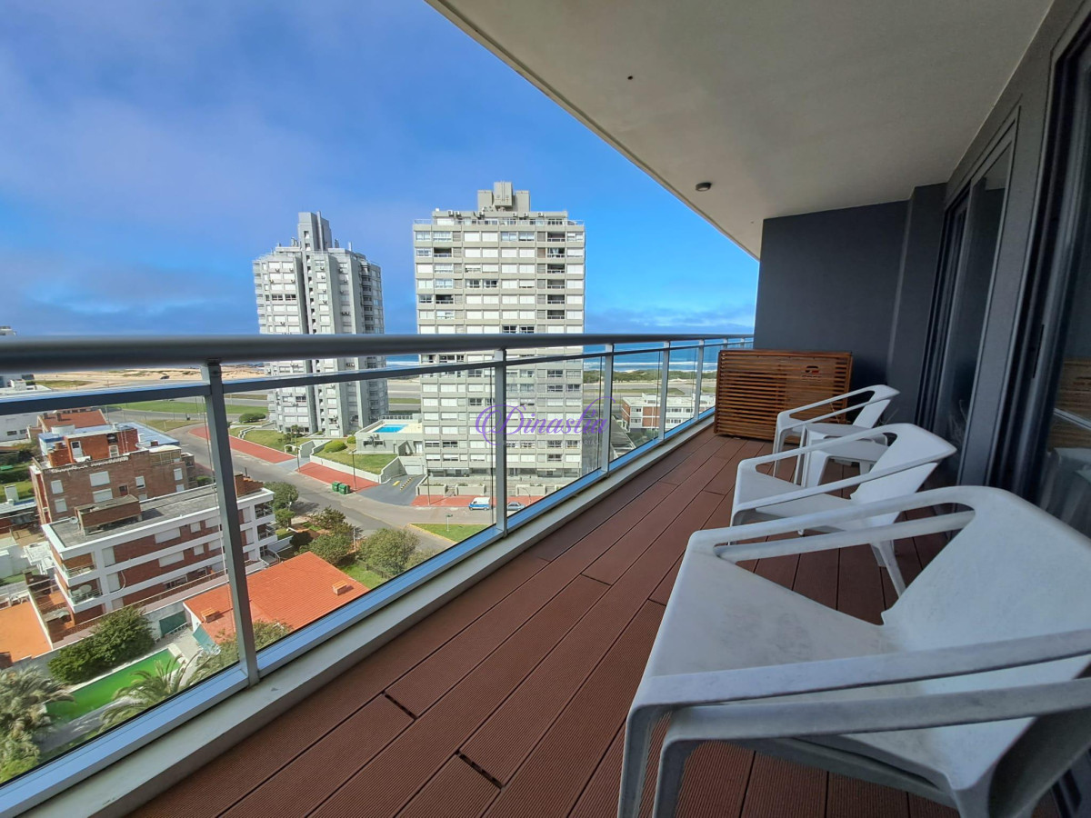 Apartamento ID.8 - Alquiler Temporario Apartamento 3 dormitorios en Playa Brava, Punta del Este.