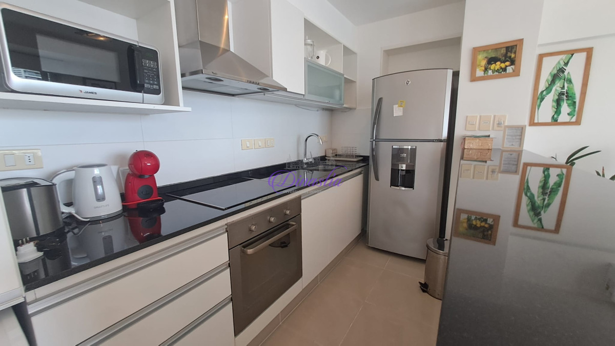 Apartamento ID.443 - Venta Apartamento de 1 y medio dormitorios en Parada 3, Punta del Este 