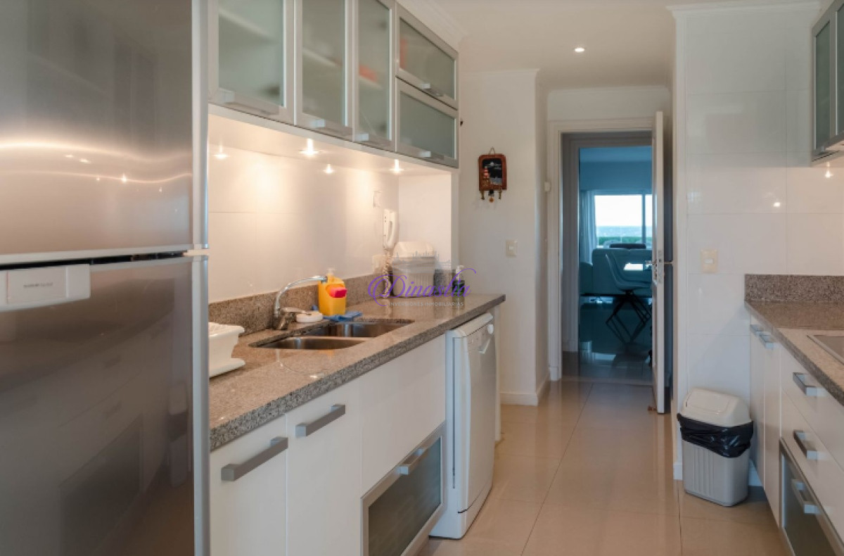Apartamento ID.386 - Alquiler Invernal Apartamento de 2 Dormitorios en Veramansa, Punta del Este.