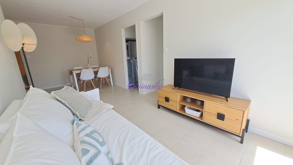 Apartamento ID.412 - Alquiler temporal Apartamento de 1 dormitorio en Aidy Grill, Punta del Este.
