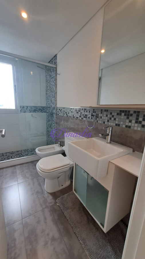 Apartamento ID.443 - Venta Apartamento de 1 y medio dormitorios en Parada 3, Punta del Este 