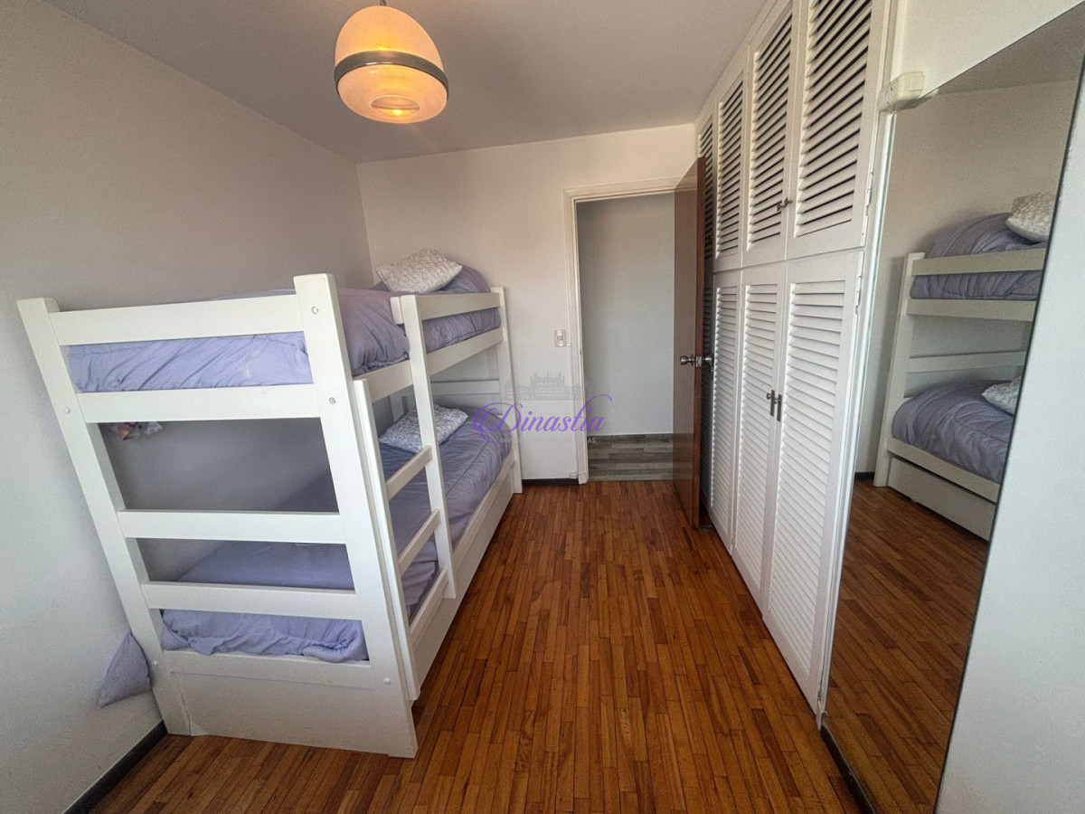 Apartamento ID.470 - Alquiler temporal Apartamento 3 dormitorios en Parada 1, Punta del Este.