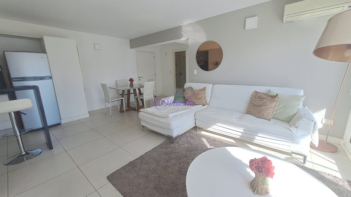 Apartamento ID.444 - Alquiler Apartamento 2 dormitorios en Península, Punta del Este