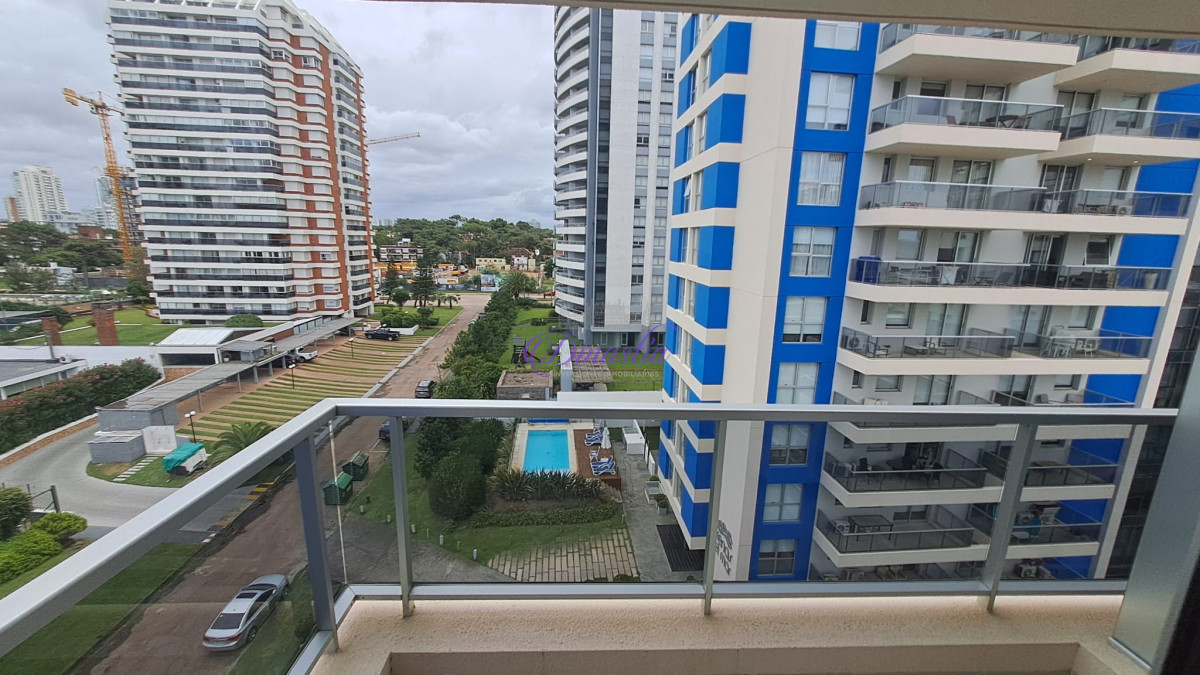 Apartamento ID.443 - Venta Apartamento de 1 y medio dormitorios en Parada 3, Punta del Este 